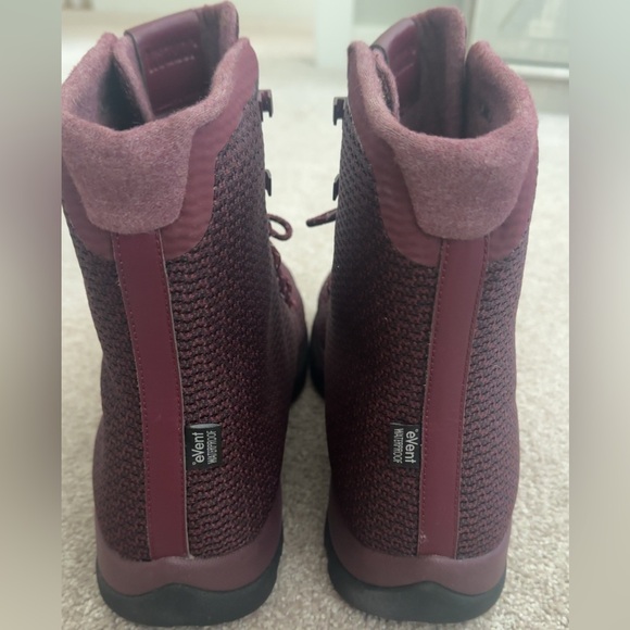 Air Jordan “Future Boot” in the Night Maroon / Black / Infrared 854554-600 - Picture 4 of 7